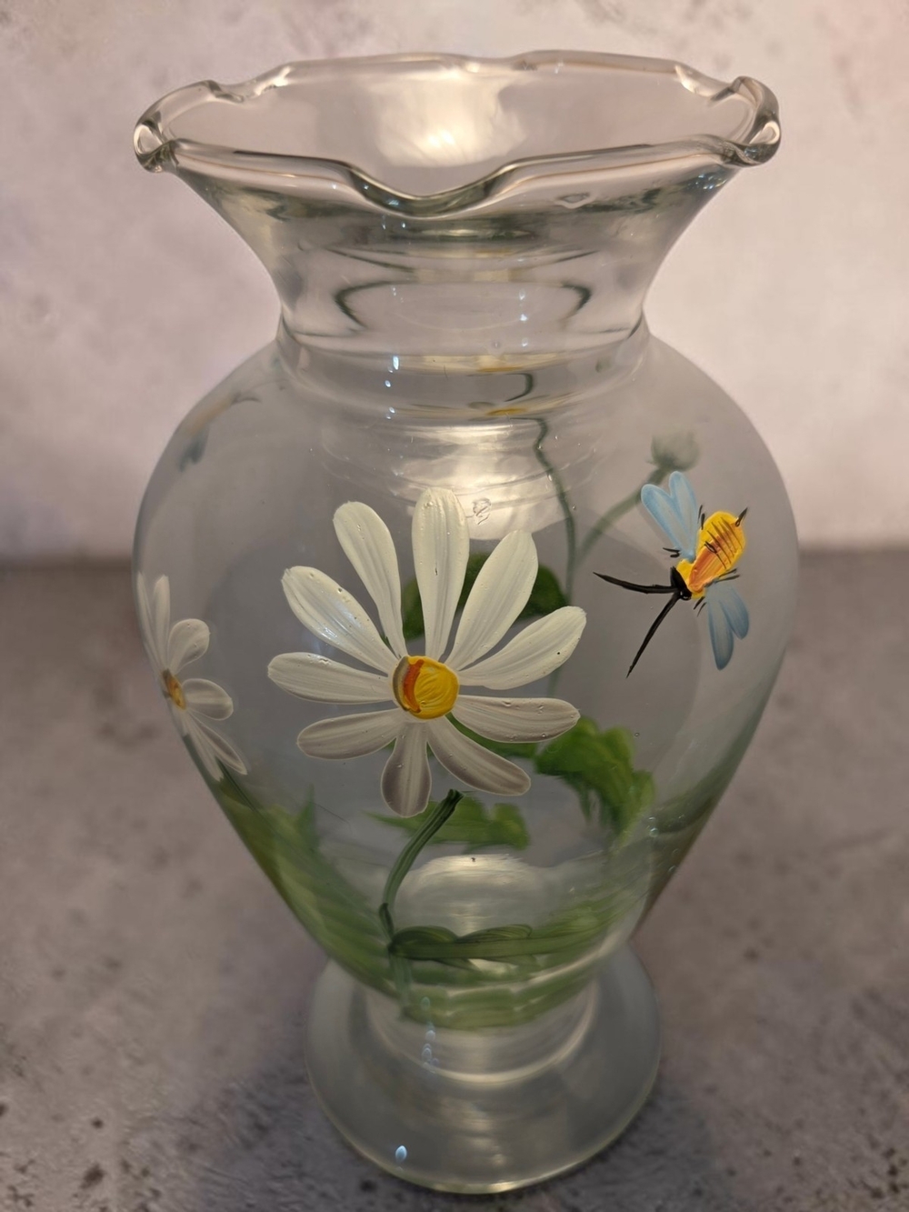 Hand-Painted Daisy Glass Vase - Clear with White & Green Floral Design - Picture 2 of 4